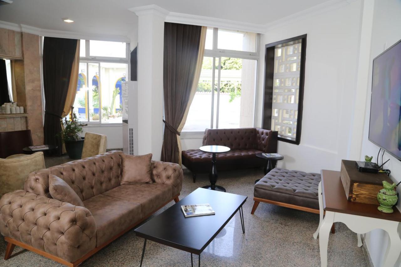 Celebrity Hotel Lapta Dış mekan fotoğraf